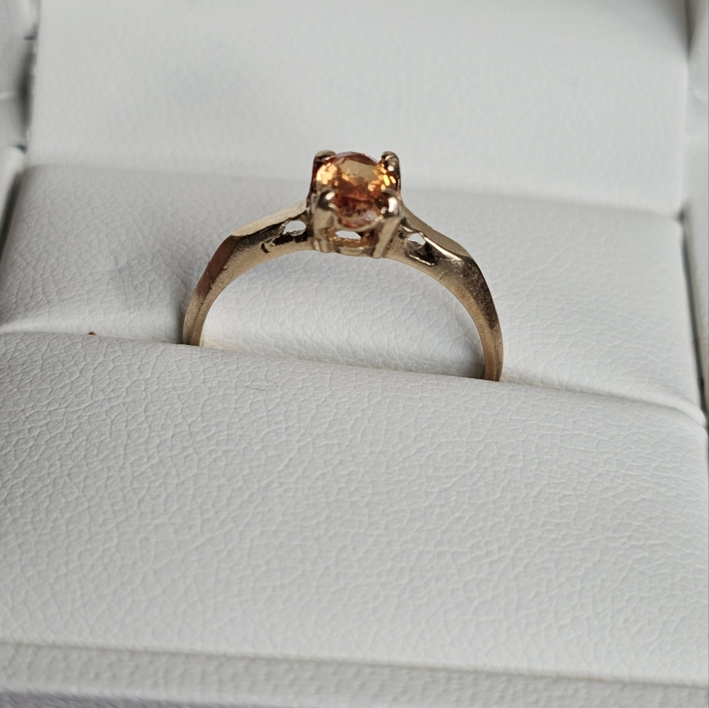 14k orange topaz ring size 6. Stamp not visible due to past sizing. Tested. Vint - Picture 6 of 7